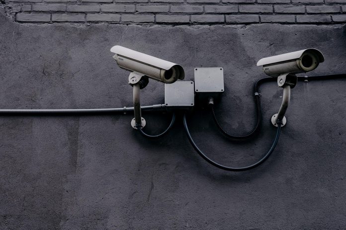 Cum aleg o firma de detectare microfoane, daca vreau o verificare discreta si profesionista?